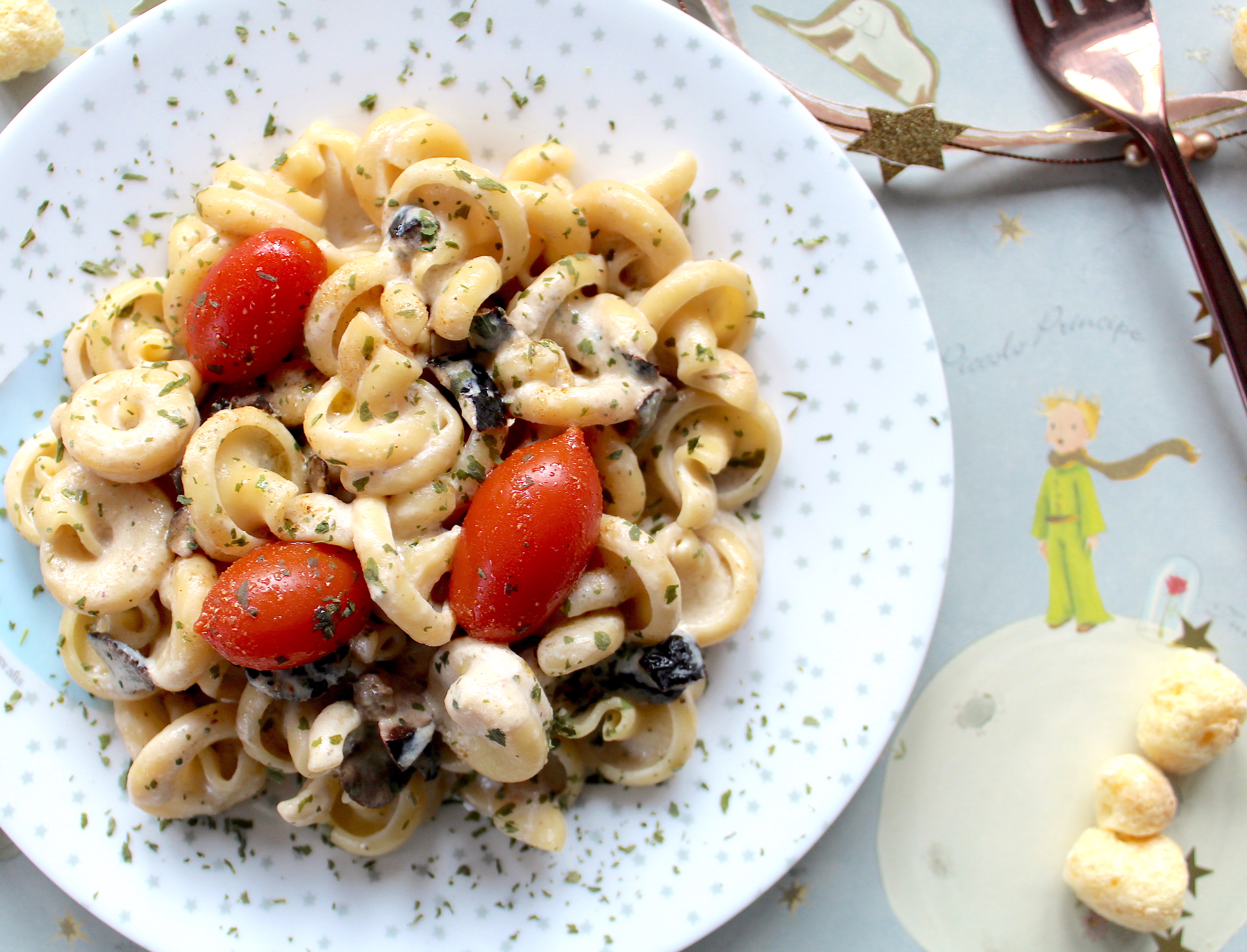 La pasta del Piccolo Principe alla crema di carciofi con datterini al coriandolo