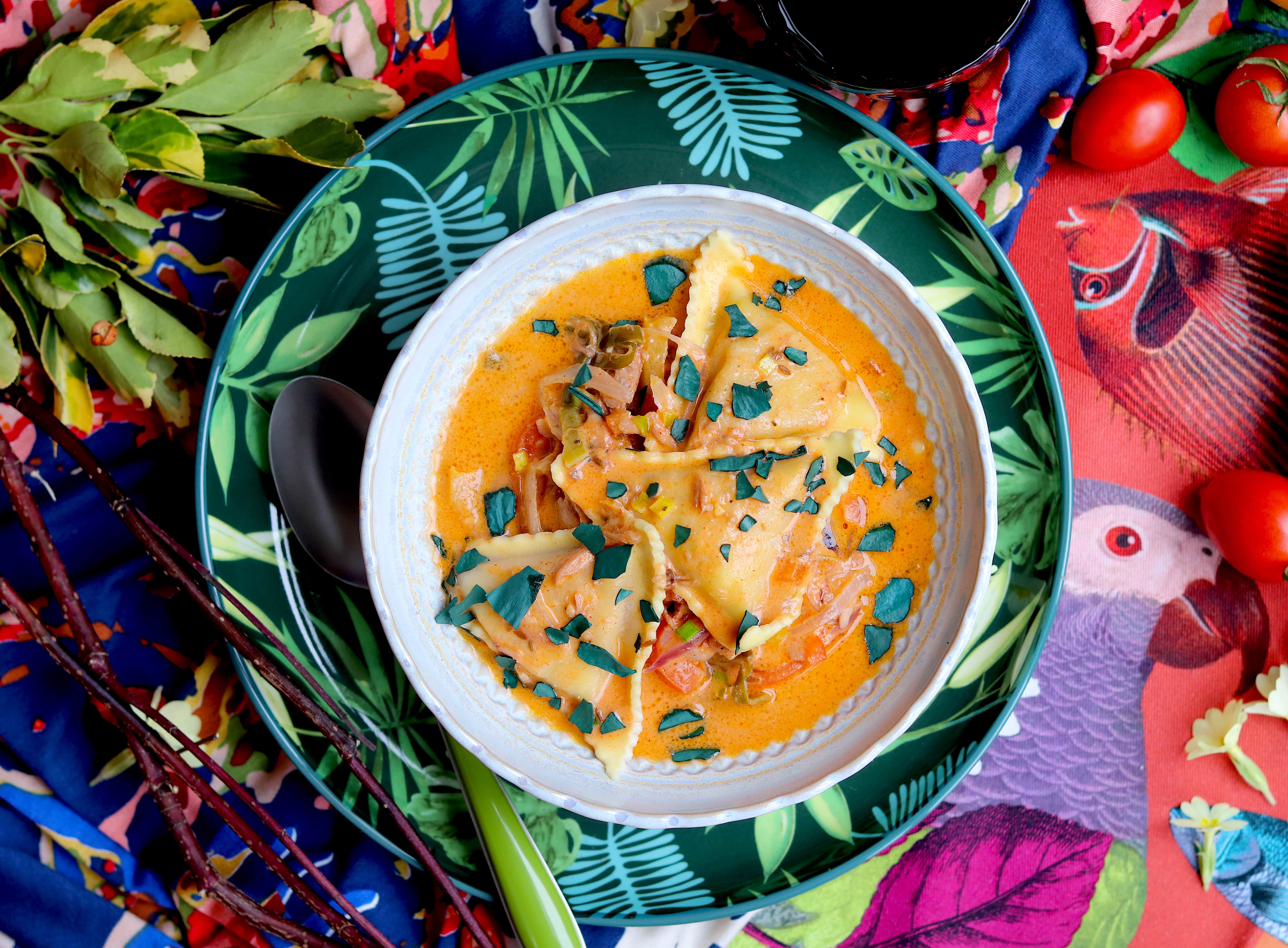 VIAGGIO FUSION: Ravioli di gallinella su Moqueca del Brasile